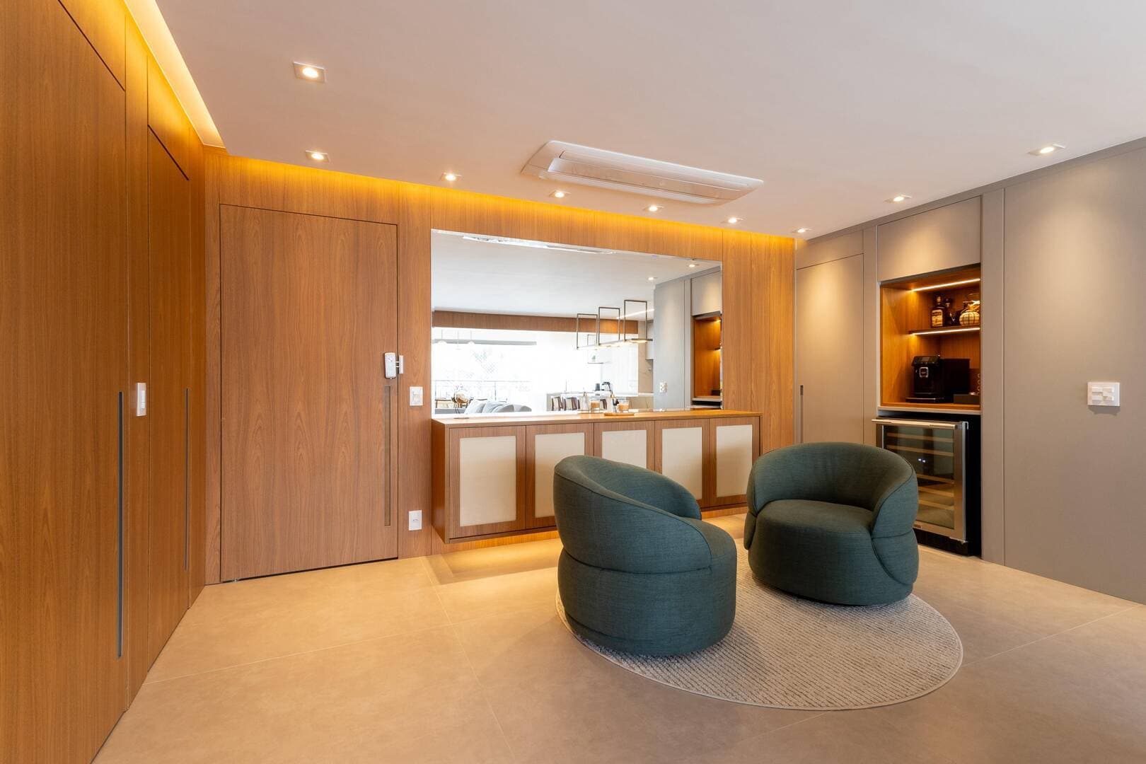 Apartamento à venda com 153 m² e 3 suítes em Moema - São Paulo - foto 2
