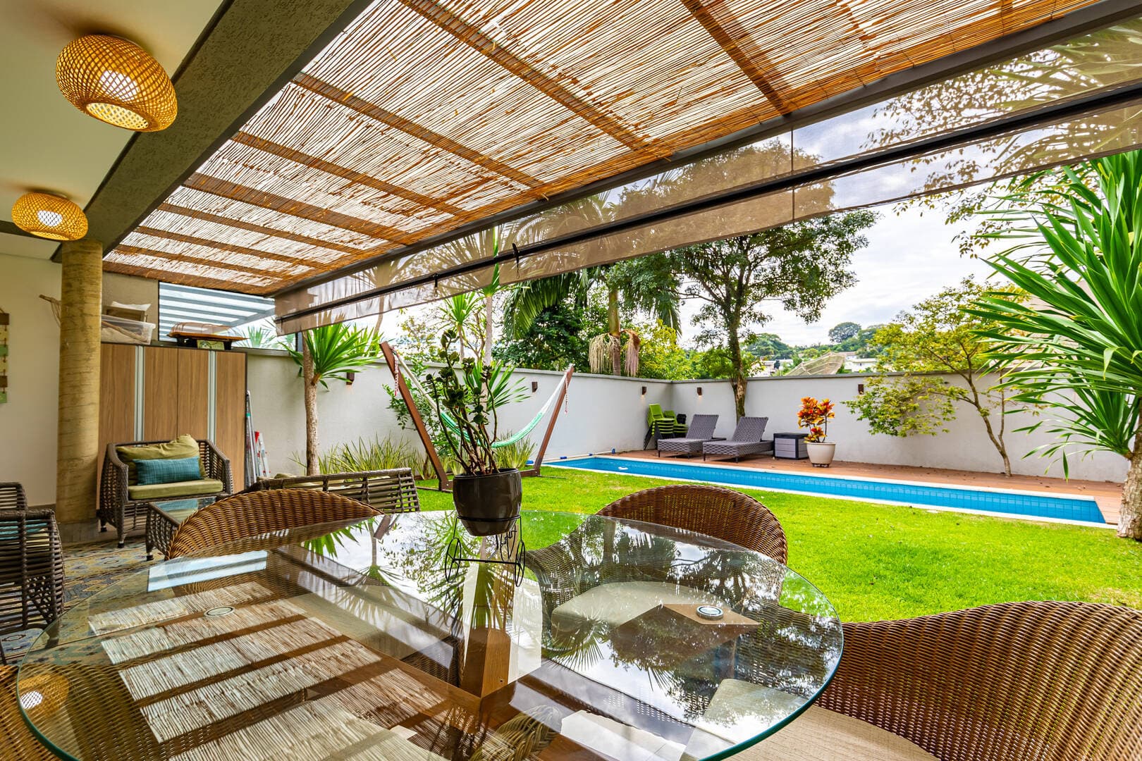 Casa em Condomínio à Venda 4 Suítes e 424m², Jardim Cordeiro – SP - foto 1