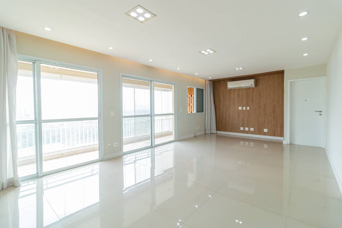 Apartamento à venda, 3 dormitórios e 148m², Alto da Boa Vista - SP - foto 1